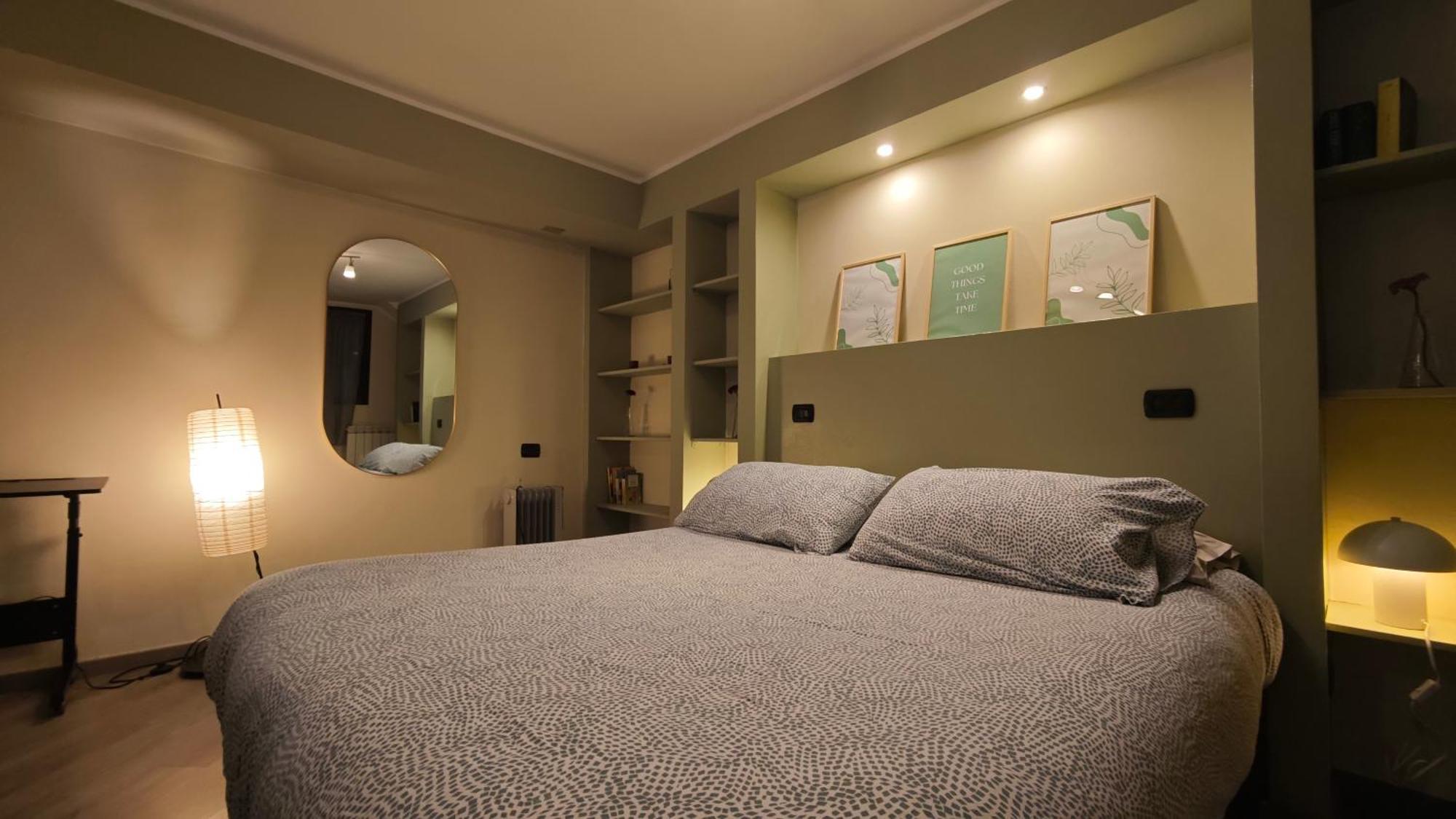 Appartamento Aleph With Private Parking, Next Train Station Como Luaran gambar