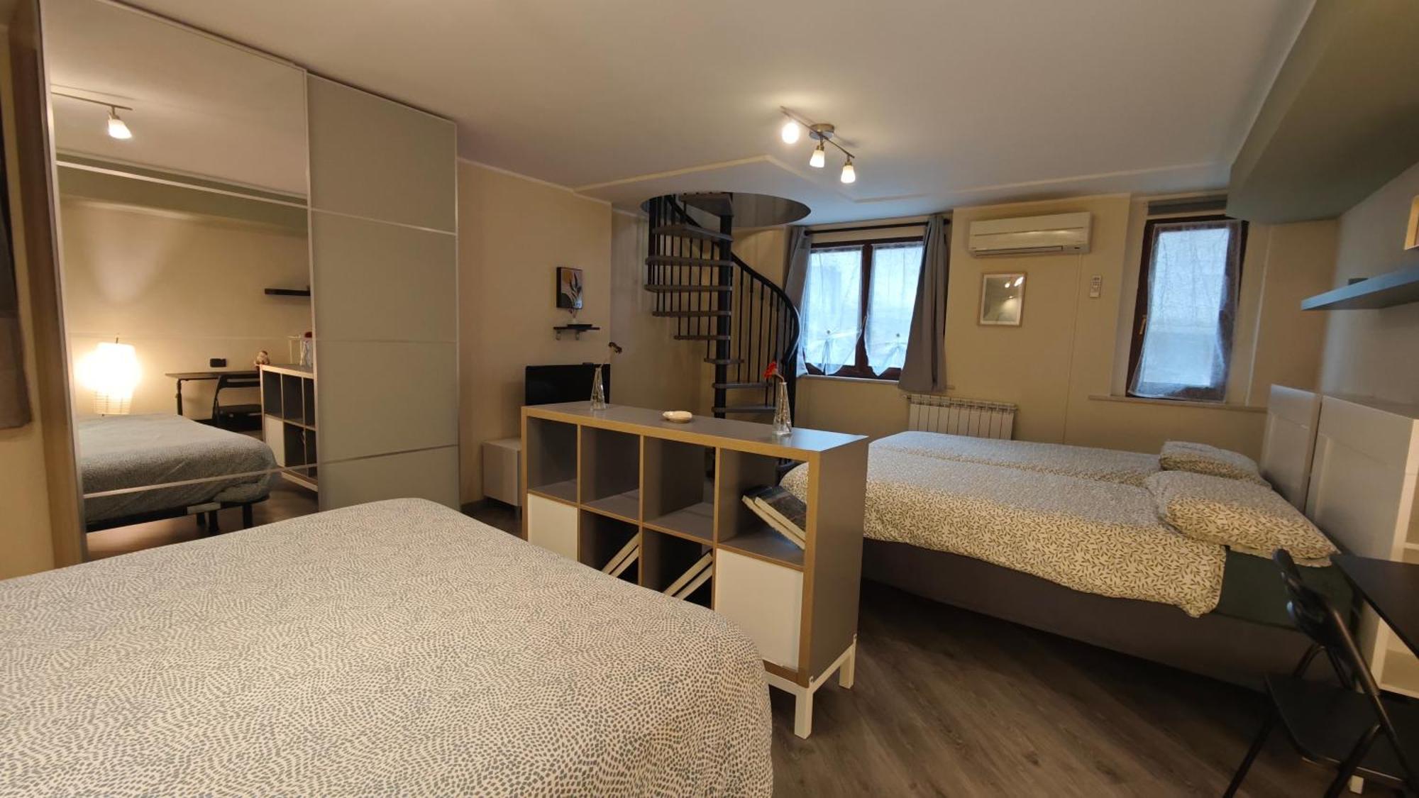 Appartamento Aleph With Private Parking, Next Train Station Como Luaran gambar