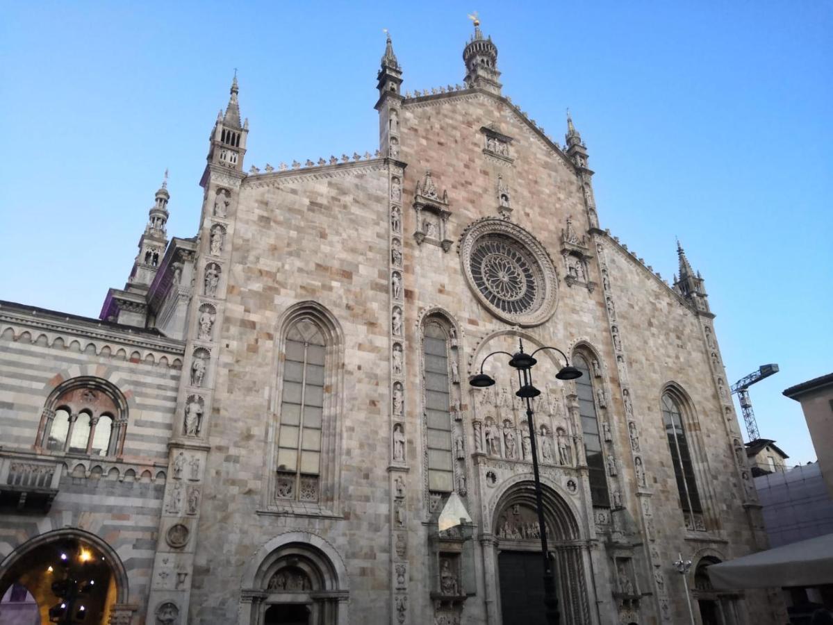 Appartamento Aleph With Private Parking, Next Train Station Como Luaran gambar