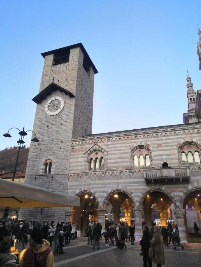 Appartamento Aleph With Private Parking, Next Train Station Como Luaran gambar